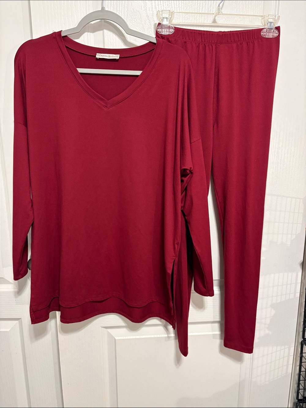 Zenana Outfitters Burgundy V-Neck Long Sleeve Lounge Top
